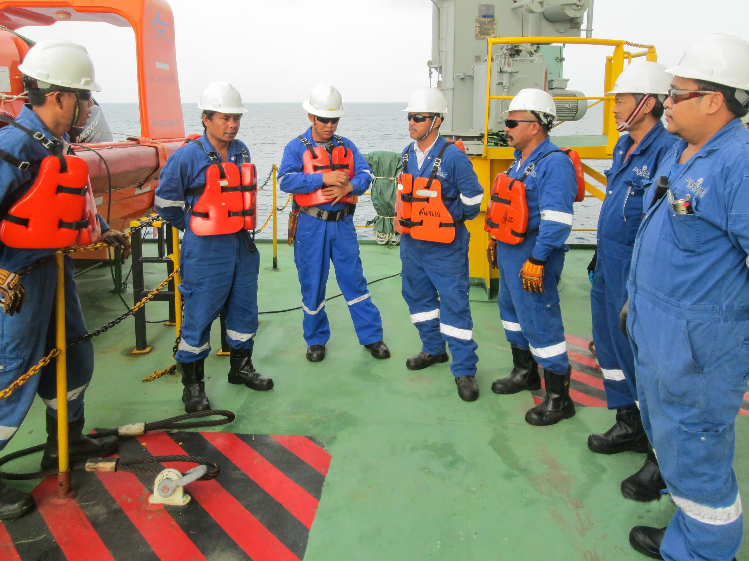 South,China,Sea,,Malaysia,-,June,14,,2013:,Rig,Workers